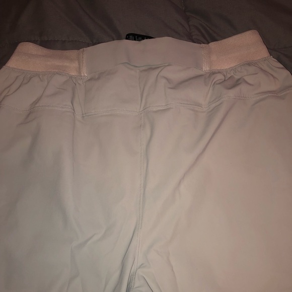 Lululemon Surge Hybrid Pant Shorter Length - Picture 4 of 6